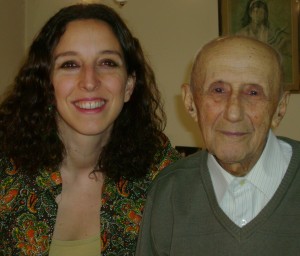 Año 2005, Nerina Visacovsky con Josué Wrona, el último varshever (varsoviano).