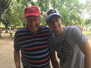 Con su nieto Yannick en su cumpleaños 88, 9 de diciembre 2018, en club Comunicaciones